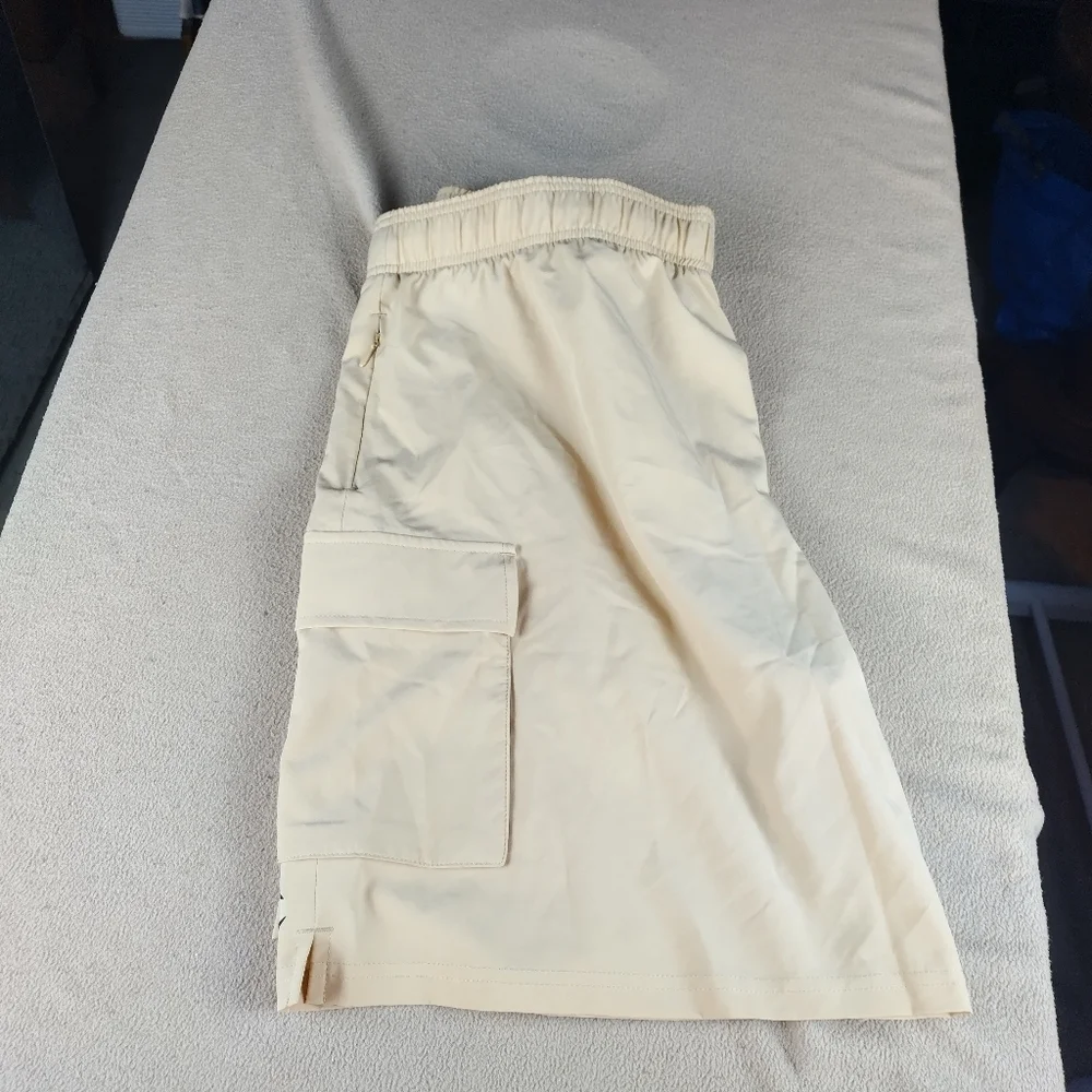 Champion Men's Size XL Performance Shorts Causal Wear New With Tags